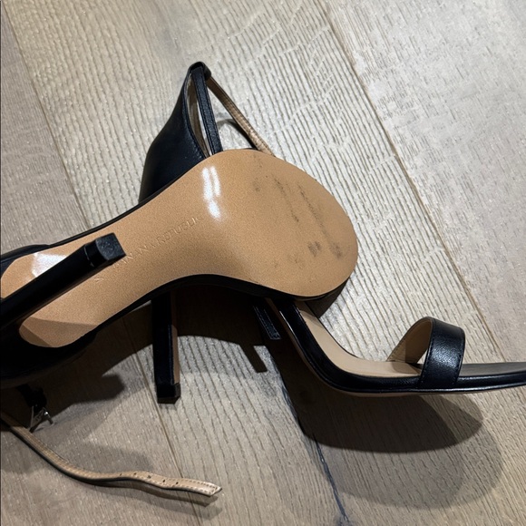 Banana Republic Elegant Black Women's Heels - Picture 4 of 6